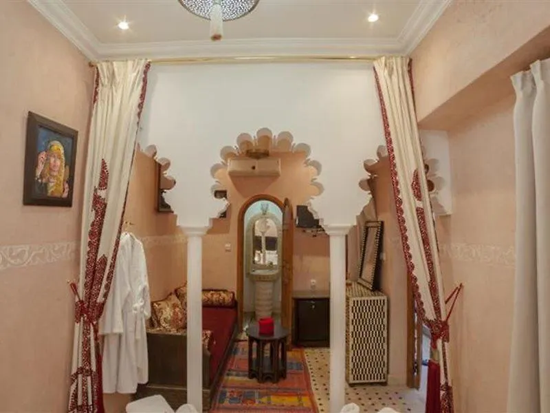 Риад Отель Dar Ikalimo Marrakech Марракеш
